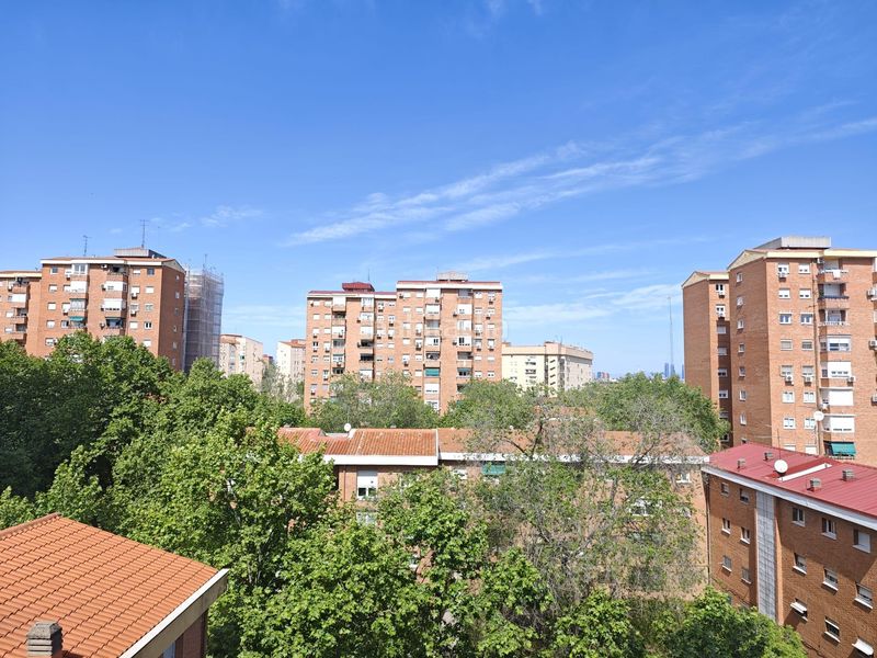 Foto f7b878f9-8bfc-49fd-898b-31078e856bcc. Pis amb calefacció a Arcos Madrid