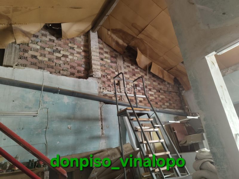 Foto a7ac2eb1-0a50-4007-bc89-48d98cb127b6. Casa aparellada a Petrer