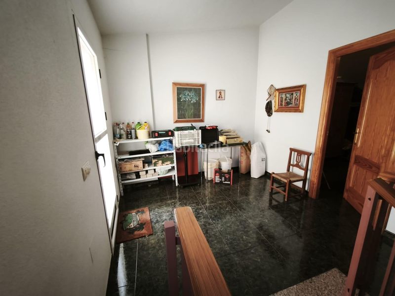 Foto a14f4083-81a5-415b-92aa-2cb12e79e7e3. Casa aparellada a Mula