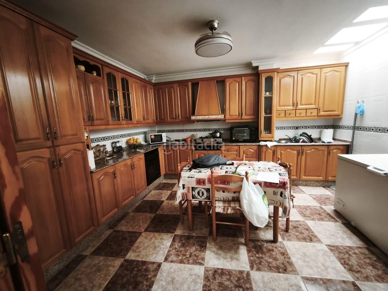 Foto c8205a30-9f40-4fc1-a89b-e189a19db194. Casa aparellada a Mula