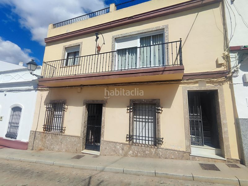 Foto d5faea64-d3b1-4335-985b-415f7e49d410. Casa aparellada a Ayamonte ciudad Ayamonte
