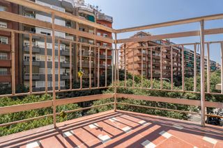 Etagenwohnung in Sant Ramon - Maternitat. Av. madrid  les corts