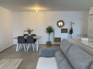 Apartament a Ses Figueretes - Platja d'en Bossa - Cas Serres. Artamento en es vive