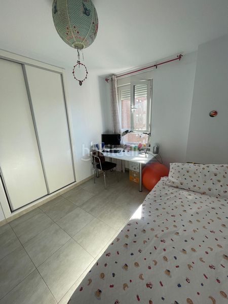 Foto fd5dfde2-b9af-4689-aa91-50b09857cd65. Apartament amb calefacció aparcament a Centro Cáceres