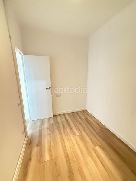 Foto 0fc10a04-8ace-48bd-83e2-b815f2d2aa11. Pis amb calefacció aparcament a Sants-Badal Barcelona
