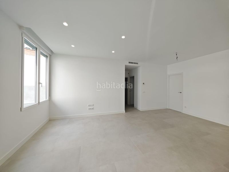 Foto ed6d53bd-25d2-48b1-a846-a4fd6fc0de03. Planta baixa amb calefacció a Bellas Vistas Madrid