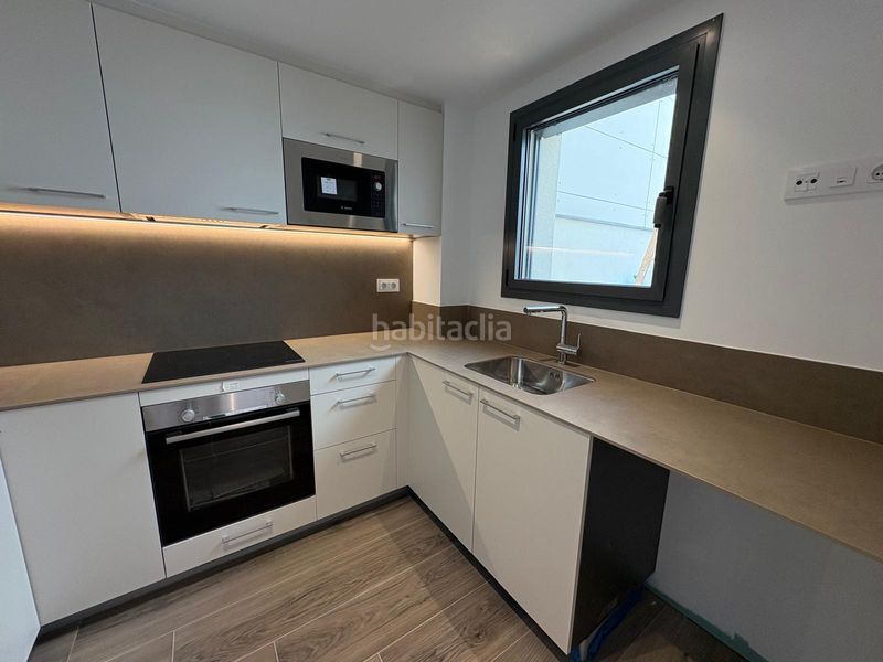 Foto 8de54fb0-0e88-4c55-aaa7-c9c9c94994c4. Location duplex avec chauffage dans Centre Sabadell
