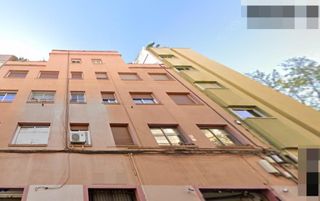 Pis a Sants-Badal