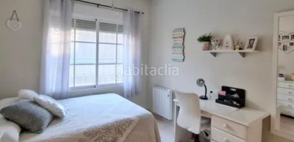 Foto e213ac43-fd58-4c22-906a-e3857801aa87. Casa aparellada amb calefacció aparcament a Huércal - Overa