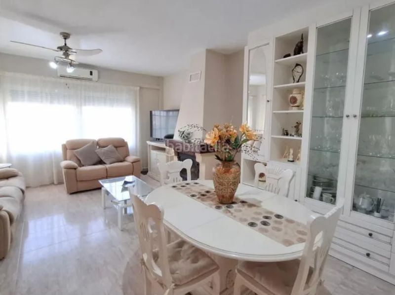 Foto f2135046-4051-4a91-a0c9-117baec78ad6. Casa aparellada amb calefacció aparcament a Huércal - Overa