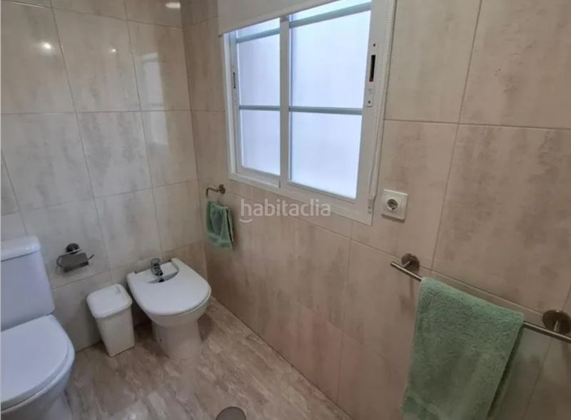 Foto f9ae9bb0-565c-4107-96a5-40eaf08e376c. Casa aparellada amb calefacció aparcament a Huércal - Overa