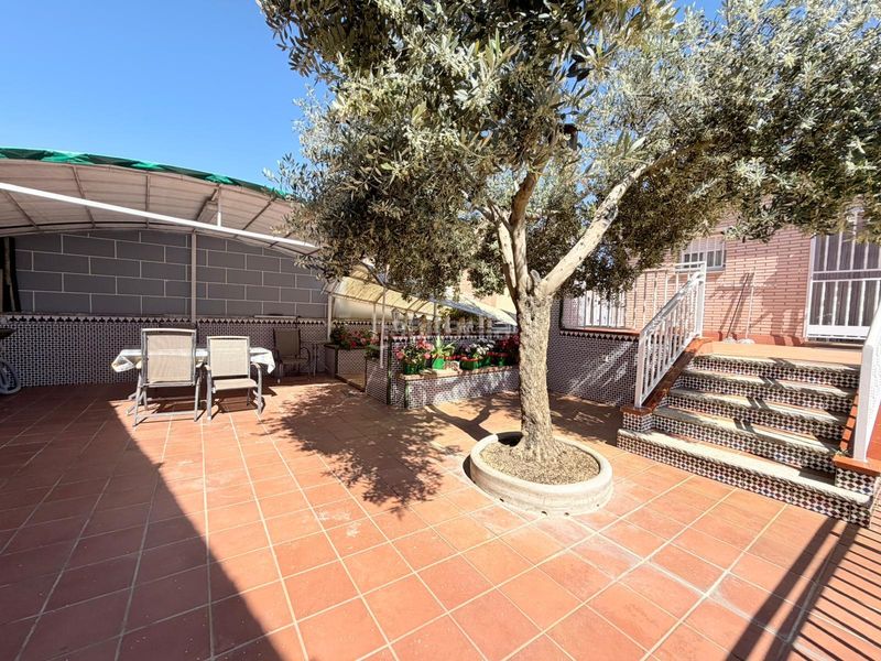 Foto 3b31929c-1575-4e36-8863-697ce5b0c2c0. Chalet a 9 minutos a pié carrefour vallés en Can Parellada Terrassa