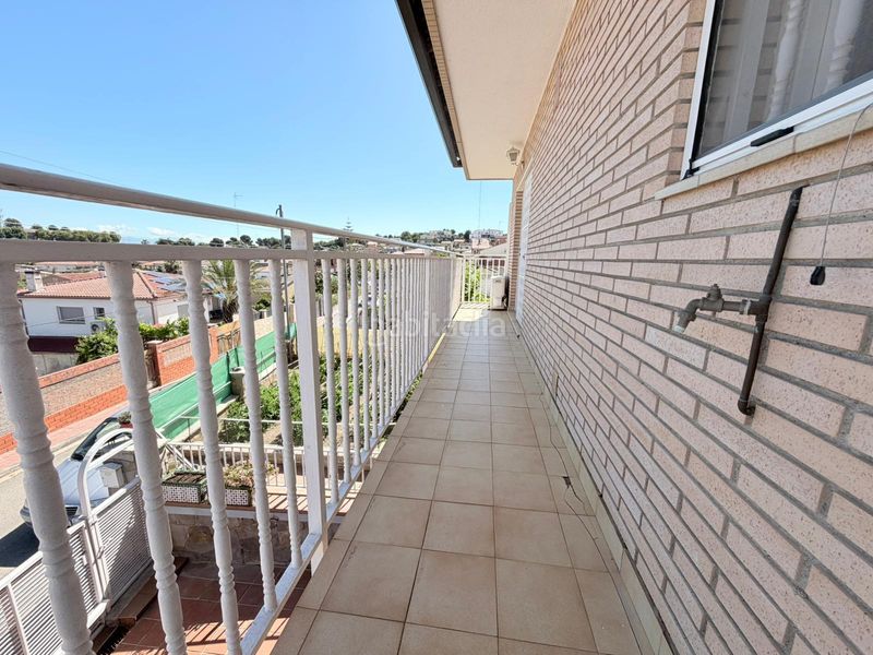Foto f6a7a395-d0e4-41aa-9876-bcbd628a4896. Chalet a 9 minutos a pié carrefour vallés en Can Parellada Terrassa