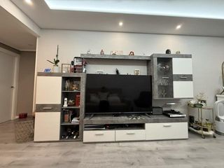 Apartament a Arriaga - Lakua. Piso reformado , actual y moderno con  ascensor