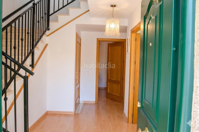 Foto 72c7d75a-e9d7-4883-b7fa-e660e9d36f0b. Casa aparellada amb calefacció aparcament a Montesol - Mejostilla Cáceres