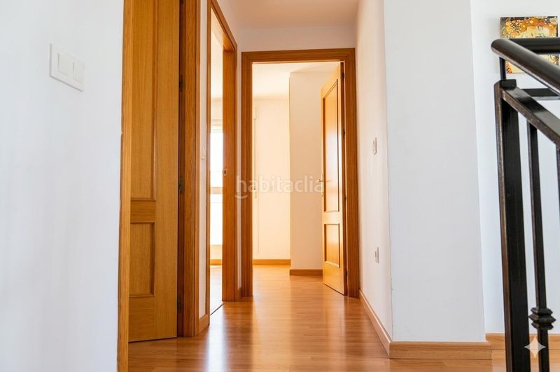 Foto d6c28b90-441a-4960-8289-5387cb3a9899. Casa aparellada amb calefacció aparcament a Montesol - Mejostilla Cáceres