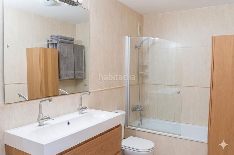 Foto e351dd1d-aa77-4e48-843f-e2a9d2847473. Casa aparellada amb calefacció aparcament a Montesol - Mejostilla Cáceres