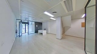Lloguer Local Comercial a Centre Vila. En el centro de la ciudad