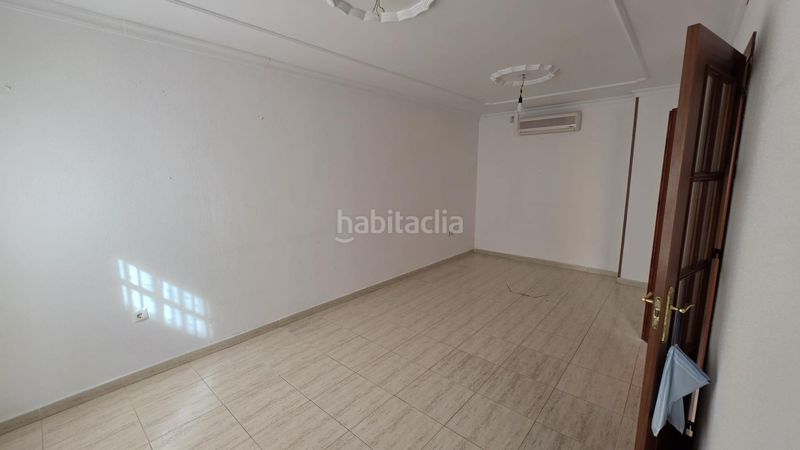 Foto 838a5095-80a3-4b87-bf1b-8471ea1f5166. Xalet amb aparcament a Plaza de toros - Venta Vargas - Capitania San Fernando