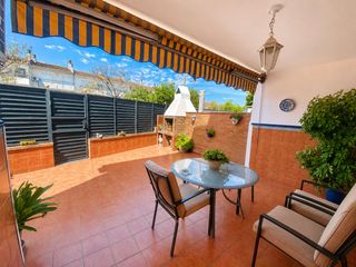 Casa aparellada a Santa Perpètua de Mogoda
