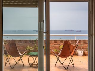 Casa aparellada a Llevant. Cerca de la rambla nova y a pocos minutos del centro