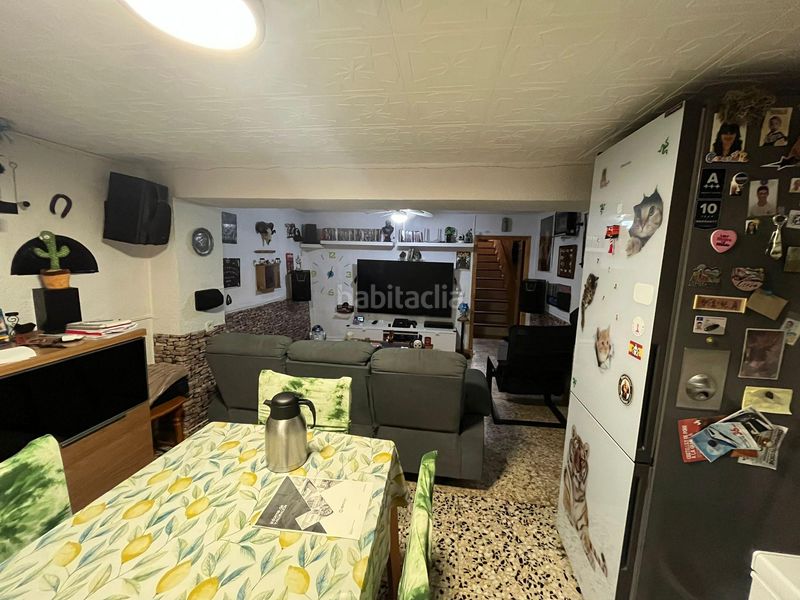Foto 8e47e826-8249-40fe-b88b-3a37b59e147e. Casa aparellada amb calefacció a Molar (El)