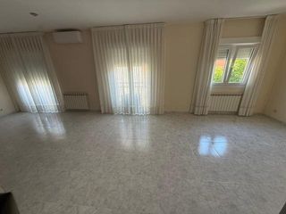 Location Appartement à Centro. Casa pueblo para alquilar 3 habitaciones en el centro