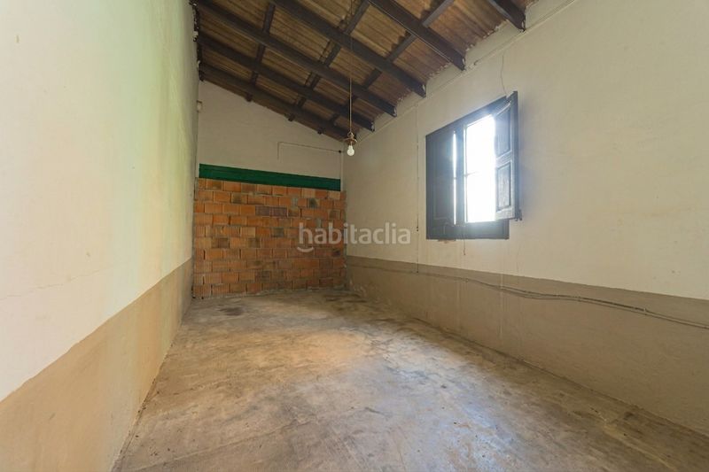 Foto e12e4d64-b639-4c46-9cdf-290b7e3c747e. Xalet amb calefacció aparcament a Vilapicina - Torre Llobeta Barcelona