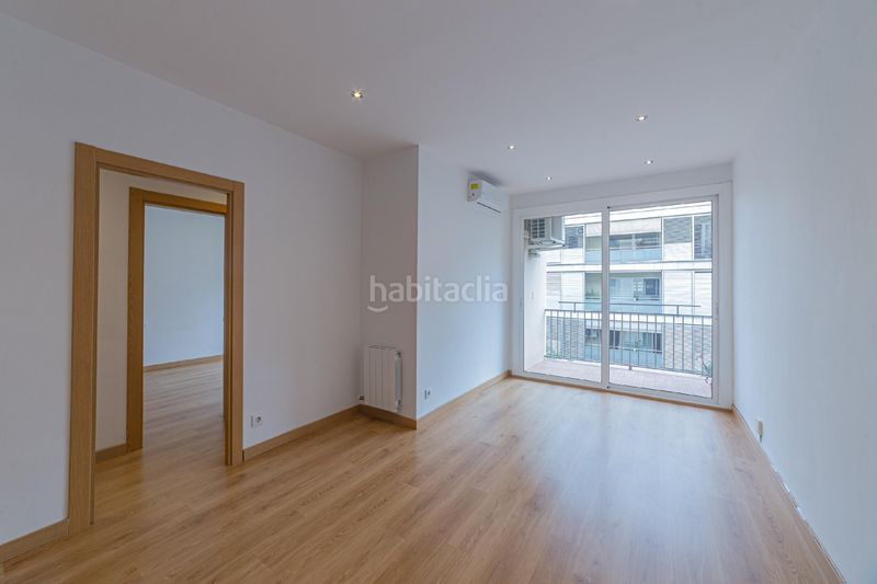 Foto 0ebb44f4-ad65-4ac0-ab59-1f7bd5951f3c. Piso rocafort diputació en La Nova Esquerra de l´Eixample Barcelona
