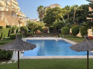 Apartment in Zona Centro Comercial Torrequebrada. Playa a 400 metros , del centro comercial torrequebrada