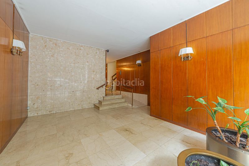 Foto b727c4c8-c567-4939-95a0-2016950584b6. Pis amb calefacció aparcament a Barri de les Corts Barcelona