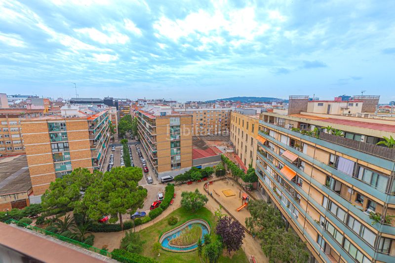 Foto e2b43da2-9899-4b43-864f-e64eabae63d7. Pis amb calefacció aparcament a Barri de les Corts Barcelona