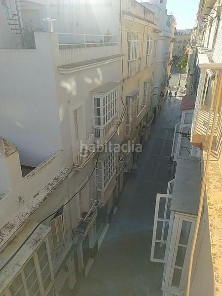 Foto 2d6afe82-3698-4569-8c42-ec260ae36dd3. Pis a Centro Histórico Cádiz