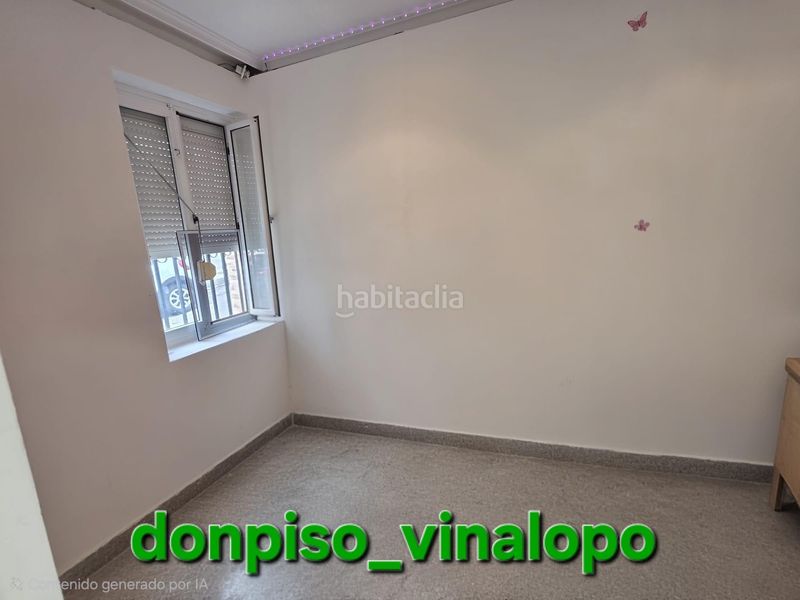 Foto 52884728-e2f1-4885-a655-0a144d3a411f. Planta baixa a Centro Elda