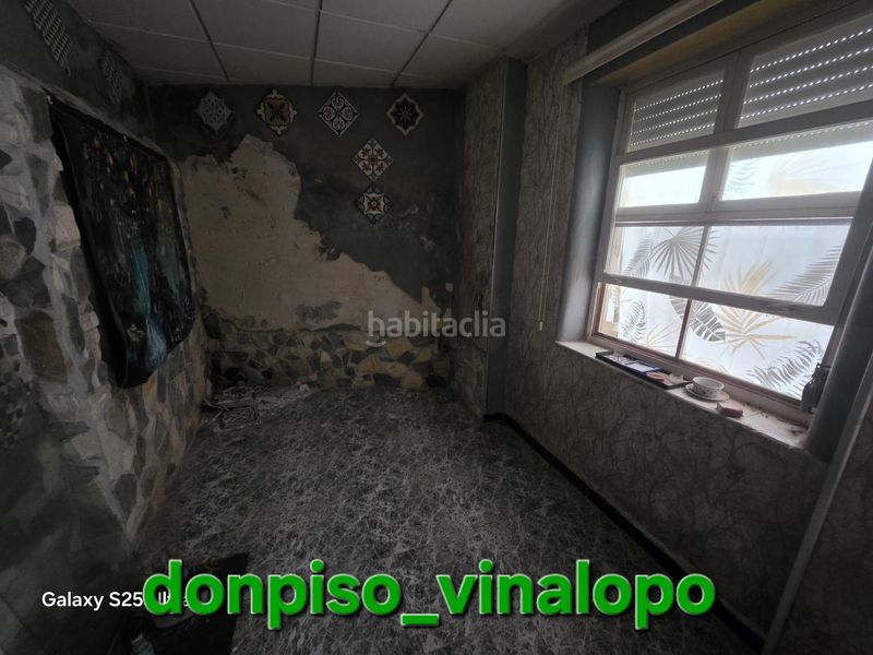 Foto 89cdfc8d-1f2b-434c-a1d7-805e8d01dd8a. Planta baixa a Centro Elda