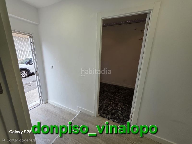 Foto f5ac671b-ab14-4bc3-a782-bd82b6b821d6. Planta baixa a Centro Elda