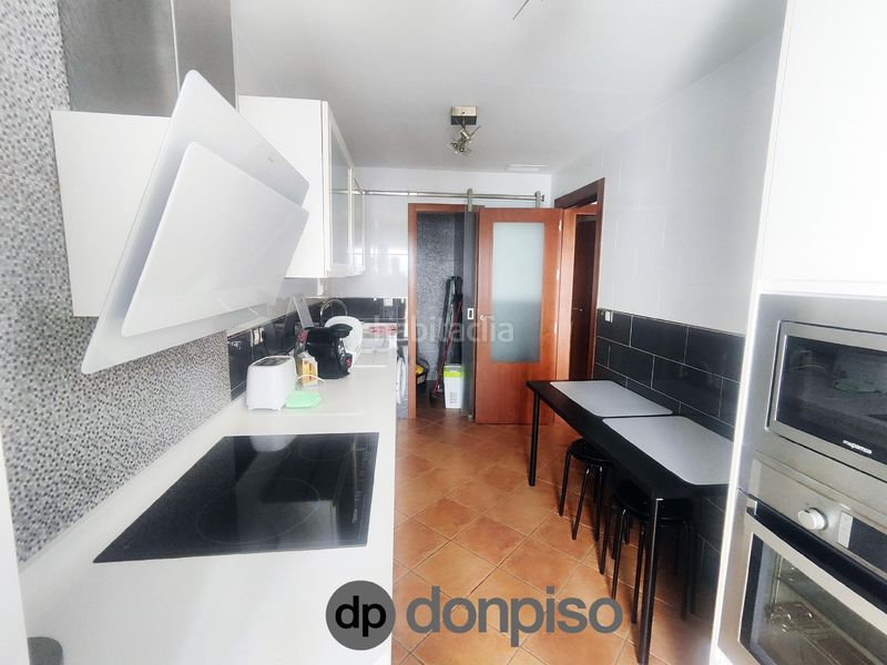Foto 124b33a1-26ce-4ceb-87cd-d0478826d4c5. Casa aparellada a Ayamonte ciudad Ayamonte