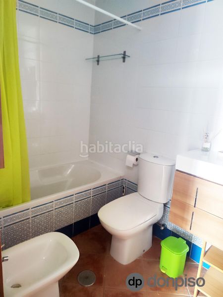 Foto 5f243cf8-be2b-4379-954c-66c4763b7a9d. Casa aparellada a Ayamonte ciudad Ayamonte