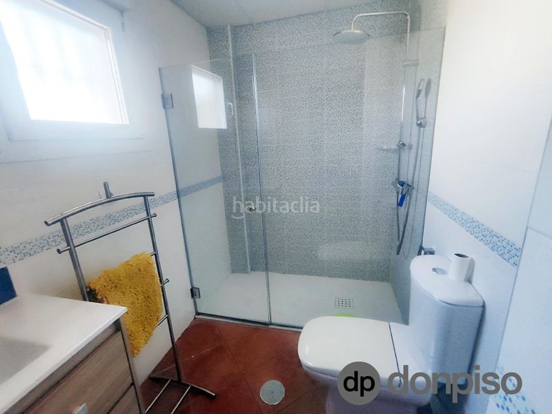 Foto 8d5dc9f0-940c-4e67-bd90-d33815c6978d. Casa aparellada a Ayamonte ciudad Ayamonte