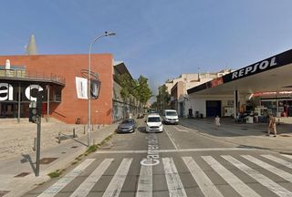 Autoparkplatz in Cementiri Vell. Junto bar bona teca