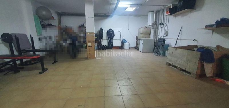 Foto bd1c8f28-761b-4c16-8e4f-ecc570f6c4fc. Casa aparellada amb calefacció aparcament a Hellín