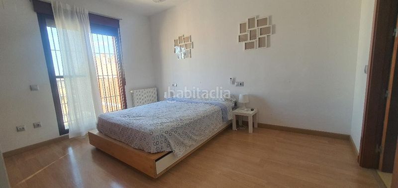 Foto d9be4bfb-813d-4aec-8c17-1b1cef9d7ef3. Casa aparellada amb calefacció aparcament a Hellín