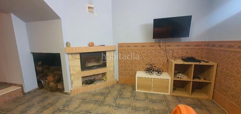 Foto e9306637-730f-4112-a12f-b55d2cc990c7. Casa aparellada amb calefacció aparcament a Hellín