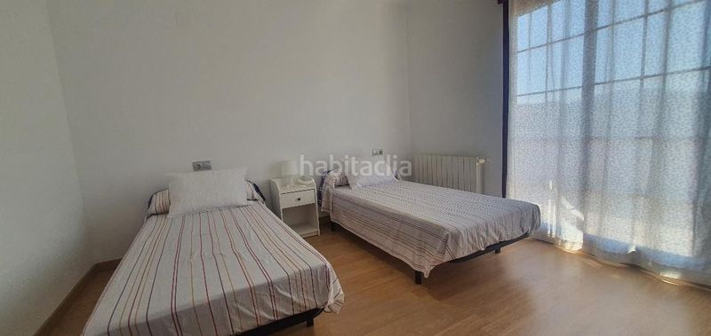 Foto f4a8aab1-a492-42ef-b915-e64fb509f106. Casa aparellada amb calefacció aparcament a Hellín