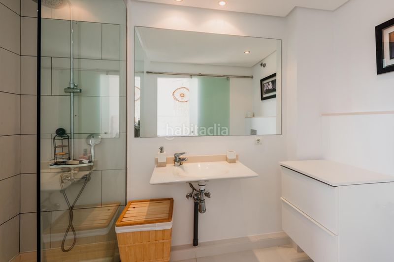 Foto 5c16200a-ce7c-4686-a88e-2876c8a6c0a4. Casa aparellada amb aparcament piscina a Cala Vedella-Cala Tarida Sant Josep de sa Talaia
