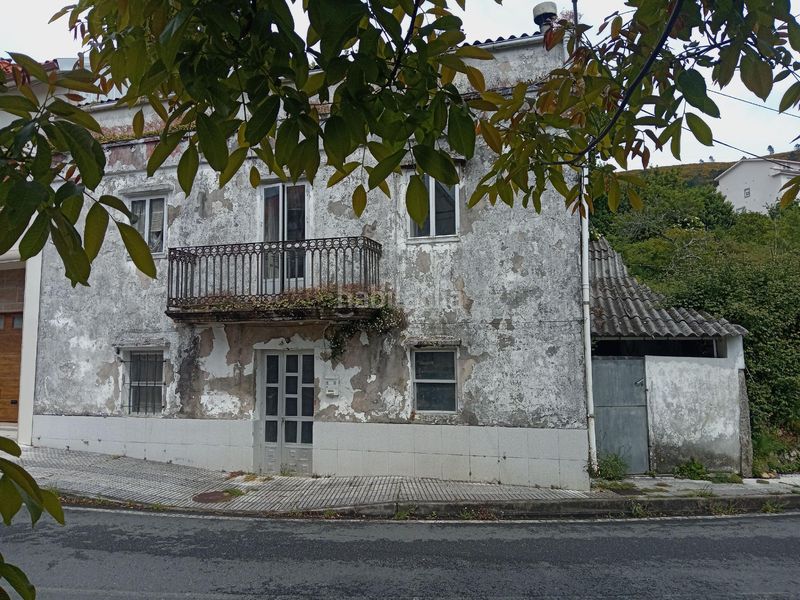 Foto 527b767c-f162-4e13-8941-854c5f1d2136. Casa aparellada a Cee