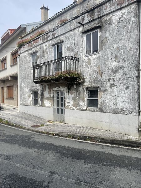 Foto 7ce7c37a-0d0f-4259-a3c3-0965f5b70b07. Casa aparellada a Cee