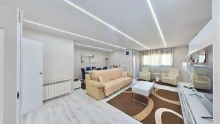 Apartment in El Quiñón. Al lado del colegio público bilingüe de el quiñón