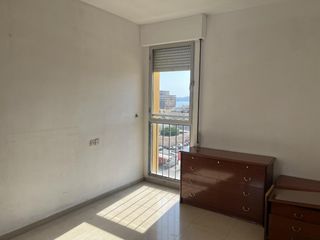 Pis a Polígon de Llevant. Piso en av de mexico, levant .proximo palacio congresos
