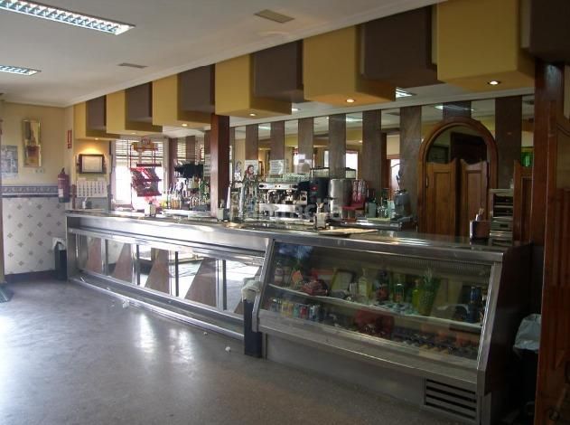 Foto 2d49817b-6378-4305-bd0d-2cb7bc524541. Local comercial a Baeza